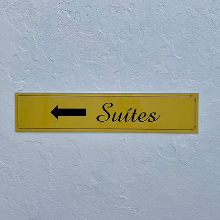 Ilhéus Kalug - Suite Casal Independente Em Guest House מראה חיצוני תמונה